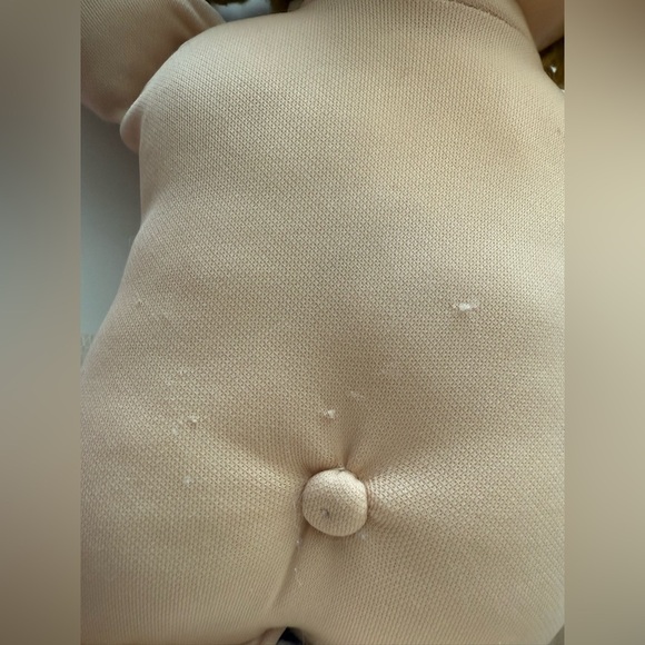 Vintage Cabbage Patch Kids Doll with Butterscotch Hair and Blue Eyes - Picture 11 of 13